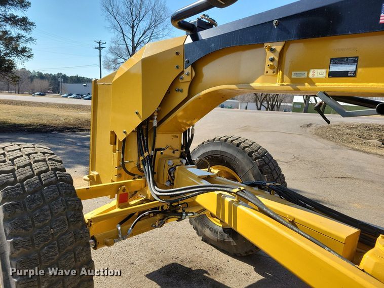 image for item DO3207 2018 Caterpillar  140M3 motor grader