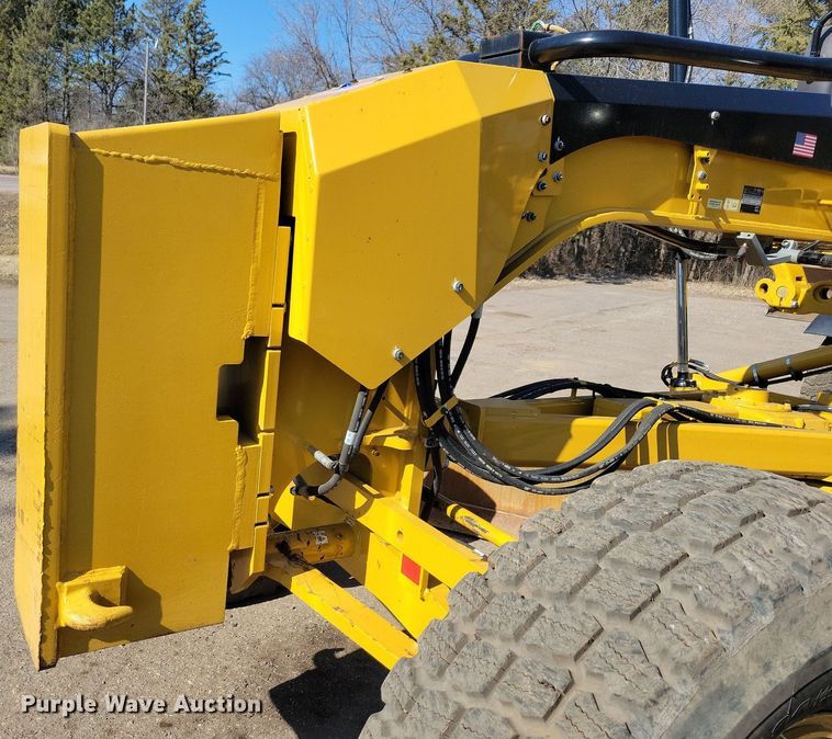 image for item DO3207 2018 Caterpillar  140M3 motor grader