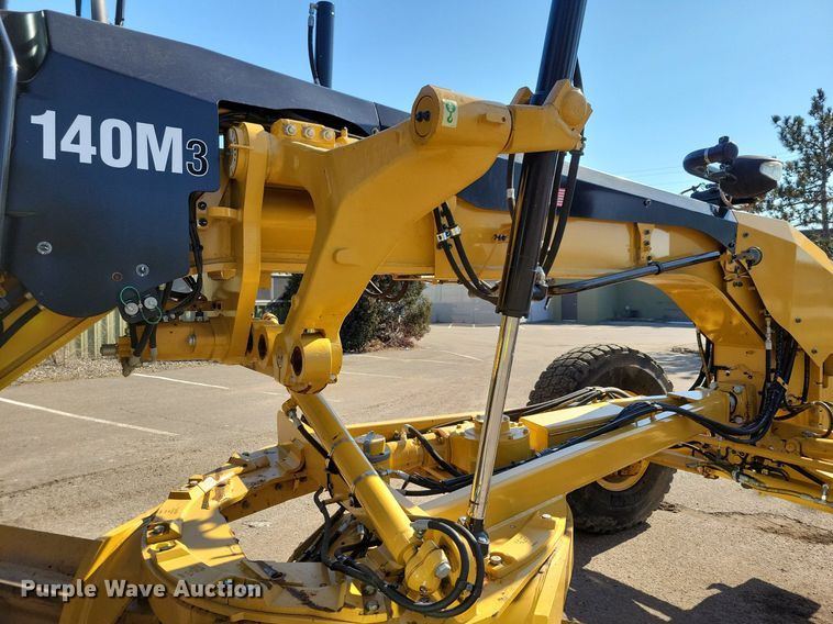 image for item DO3207 2018 Caterpillar  140M3 motor grader
