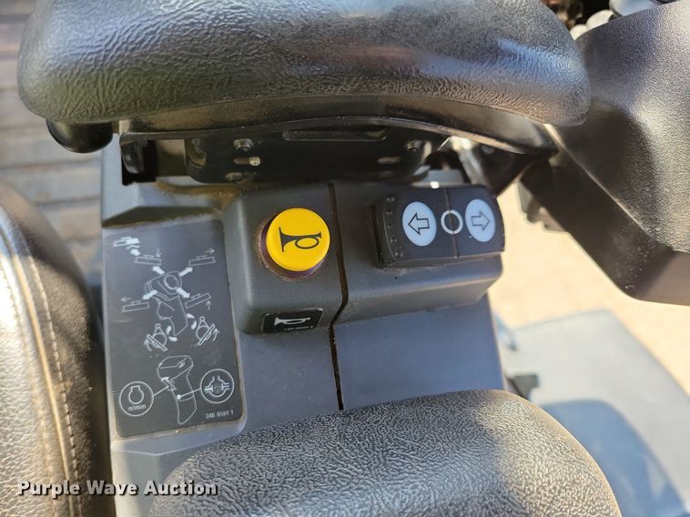 image for item DO3207 2018 Caterpillar  140M3 motor grader