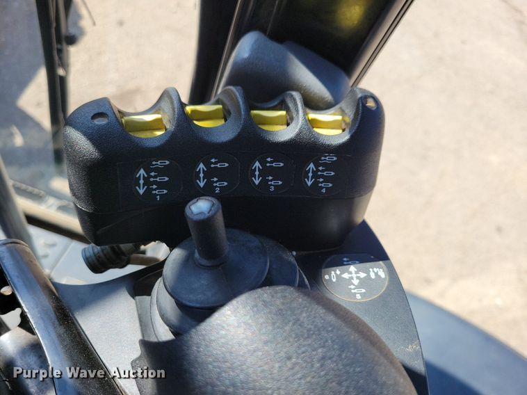 image for item DO3207 2018 Caterpillar  140M3 motor grader