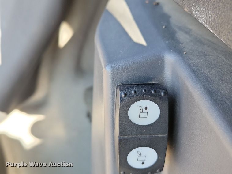 image for item DO3207 2018 Caterpillar  140M3 motor grader