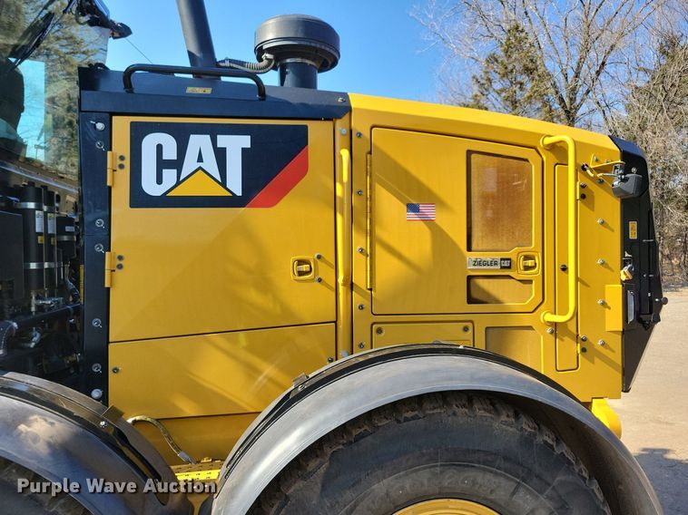 image for item DO3207 2018 Caterpillar  140M3 motor grader