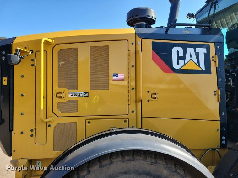 image for item DO3207 2018 Caterpillar  140M3 motor grader