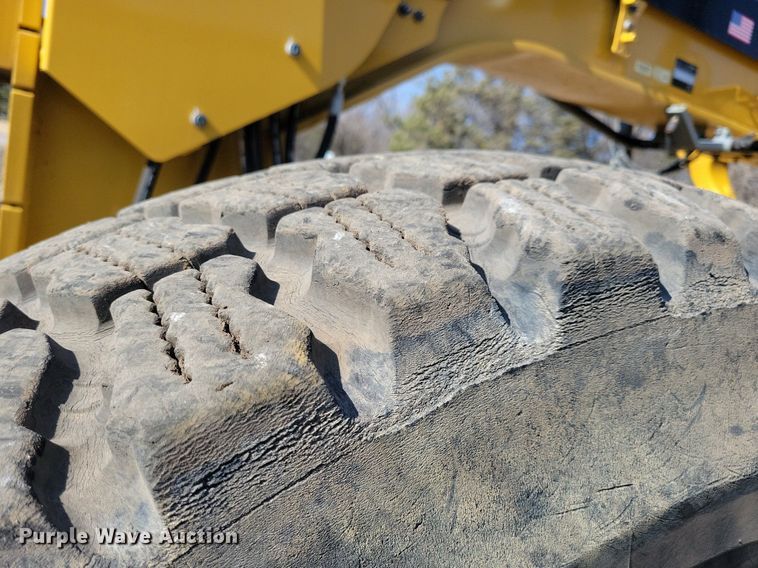 image for item DO3207 2018 Caterpillar  140M3 motor grader