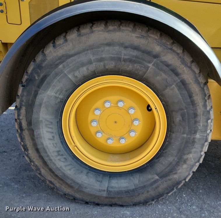 image for item DO3207 2018 Caterpillar  140M3 motor grader