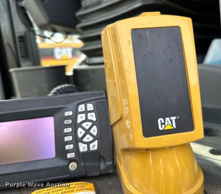 image for item DO3207 2018 Caterpillar  140M3 motor grader