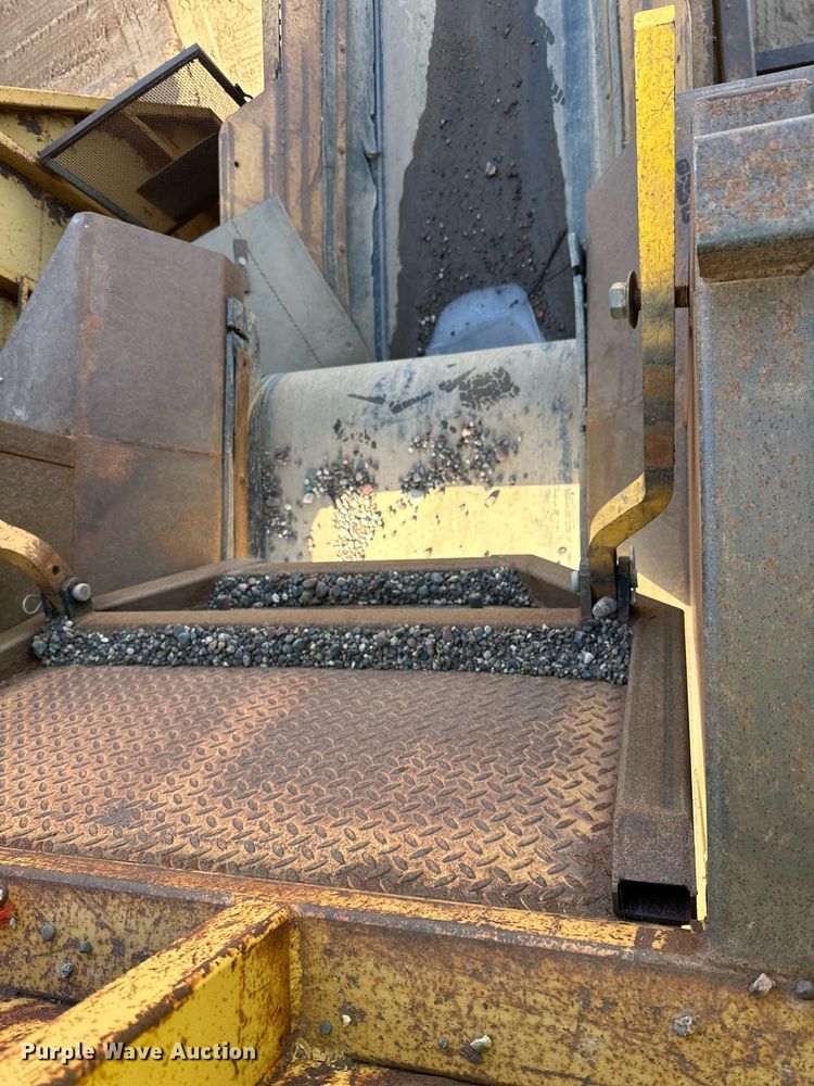 image for item DO3209 Dozer trap conveyor