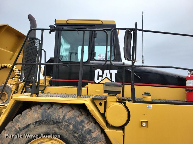 image for item DO3210 1999 Caterpillar D250E II haul truck