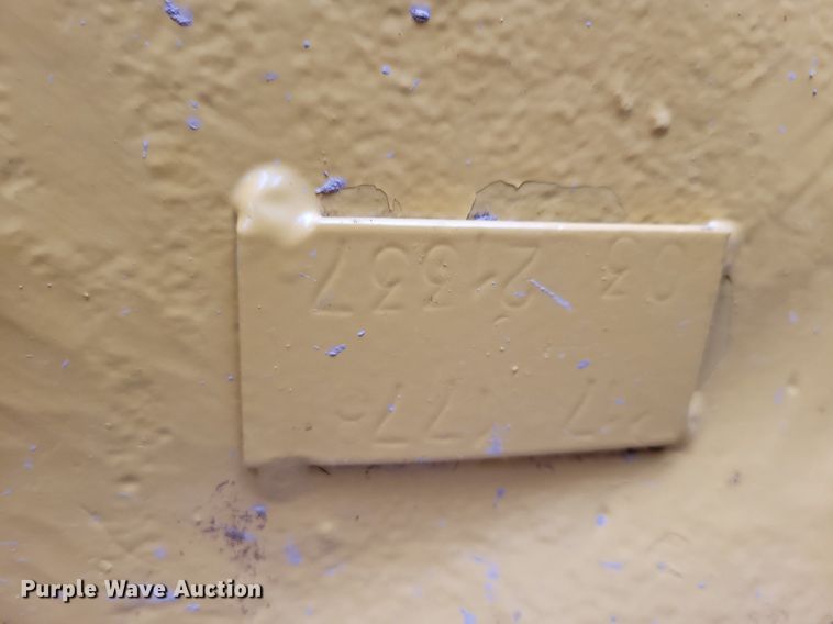 image for item DO3210 1999 Caterpillar D250E II haul truck