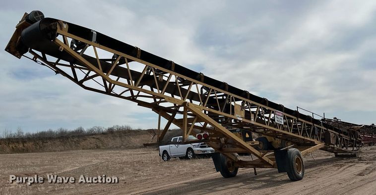 image for item DO3211 1994 Swift  RM3060 radial stacking conveyor