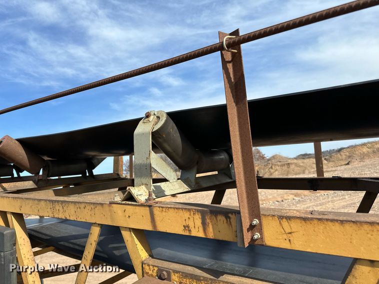 image for item DO3211 1994 Swift  RM3060 radial stacking conveyor