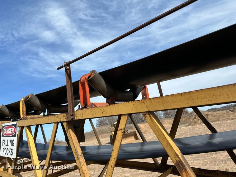 image for item DO3211 1994 Swift  RM3060 radial stacking conveyor