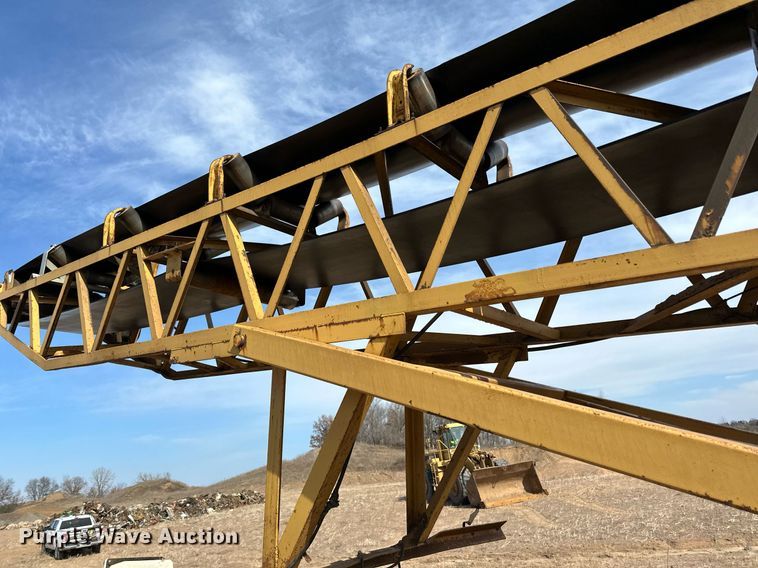 image for item DO3211 1994 Swift  RM3060 radial stacking conveyor