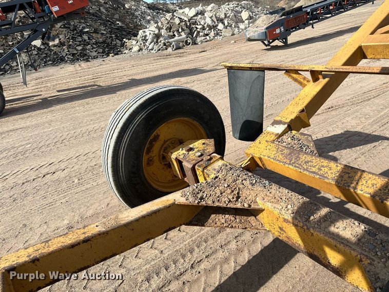 image for item DO3211 1994 Swift  RM3060 radial stacking conveyor