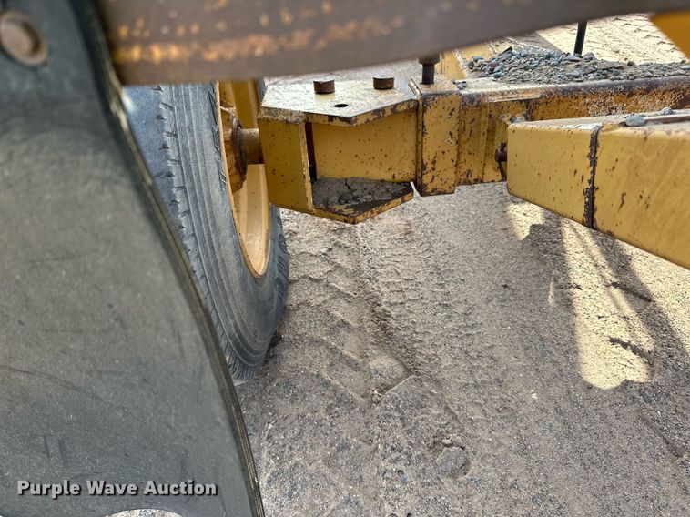 image for item DO3211 1994 Swift  RM3060 radial stacking conveyor