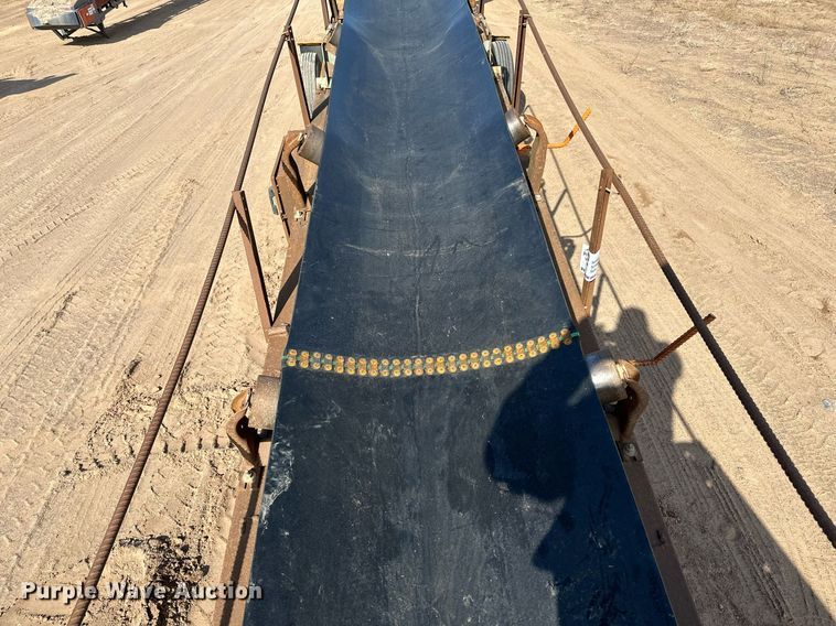 image for item DO3211 1994 Swift  RM3060 radial stacking conveyor