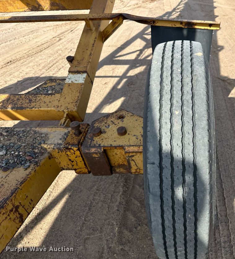 image for item DO3211 1994 Swift  RM3060 radial stacking conveyor