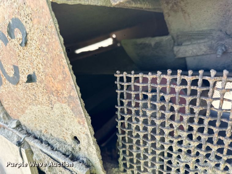 image for item DO3212 Superior  30X95PRSC radial stacking conveyor