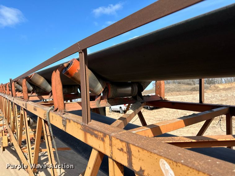 image for item DO3212 Superior  30X95PRSC radial stacking conveyor