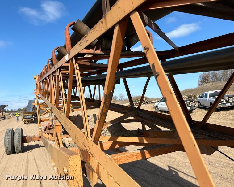 image for item DO3212 Superior  30X95PRSC radial stacking conveyor