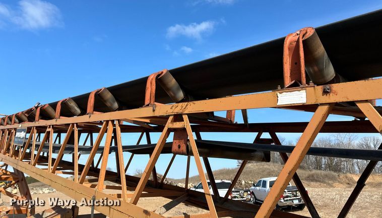 image for item DO3212 Superior  30X95PRSC radial stacking conveyor