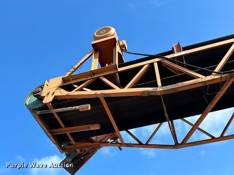 image for item DO3212 Superior  30X95PRSC radial stacking conveyor