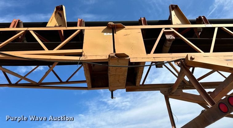 image for item DO3212 Superior  30X95PRSC radial stacking conveyor