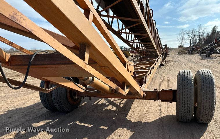 image for item DO3212 Superior  30X95PRSC radial stacking conveyor