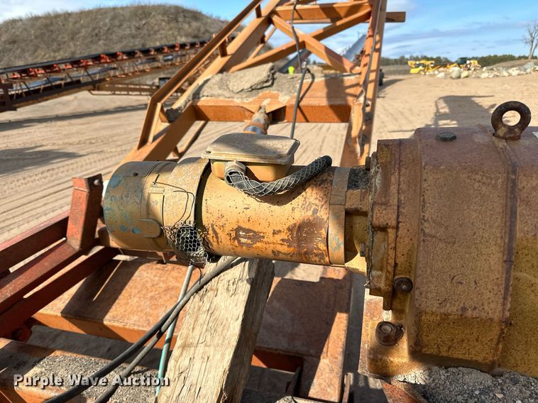 image for item DO3212 Superior  30X95PRSC radial stacking conveyor