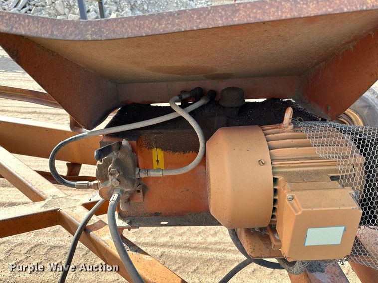 image for item DO3212 Superior  30X95PRSC radial stacking conveyor