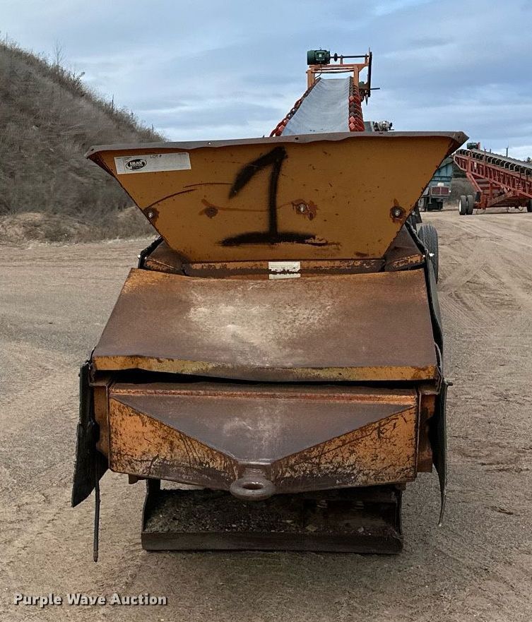 image for item DO3213 1996 Superior  30X95PRSC radial stacking conveyor