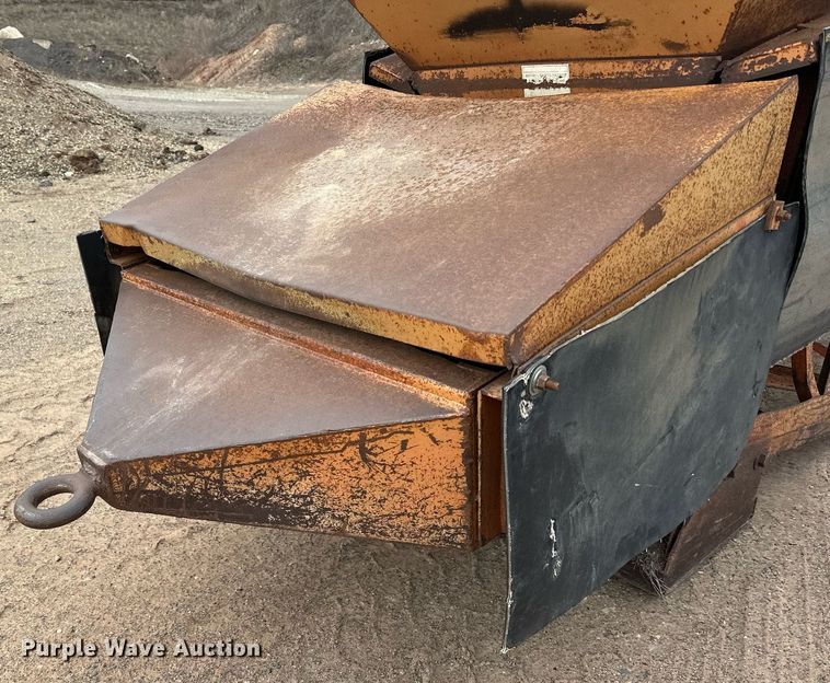 image for item DO3213 1996 Superior  30X95PRSC radial stacking conveyor