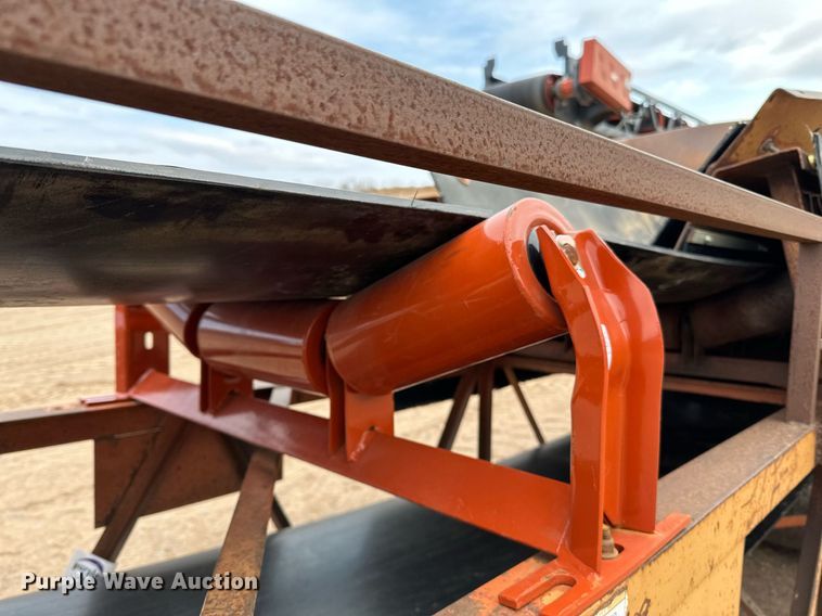 image for item DO3213 1996 Superior  30X95PRSC radial stacking conveyor