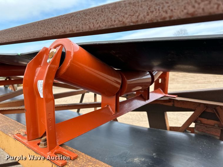 image for item DO3213 1996 Superior  30X95PRSC radial stacking conveyor