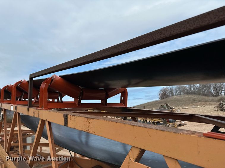 image for item DO3213 1996 Superior  30X95PRSC radial stacking conveyor