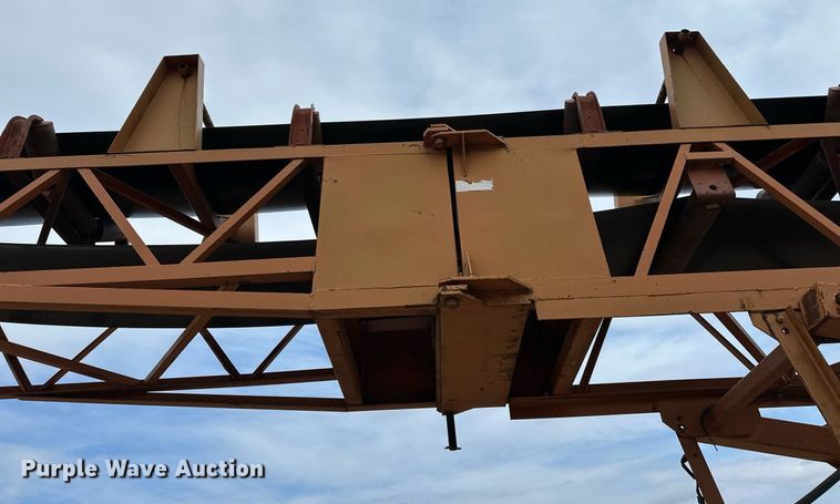 image for item DO3213 1996 Superior  30X95PRSC radial stacking conveyor