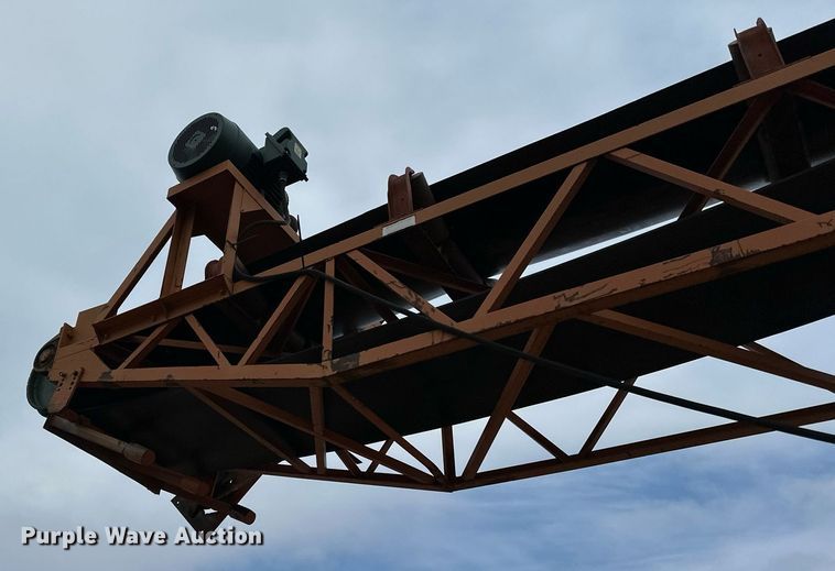 image for item DO3213 1996 Superior  30X95PRSC radial stacking conveyor