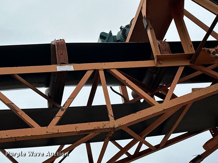 image for item DO3213 1996 Superior  30X95PRSC radial stacking conveyor