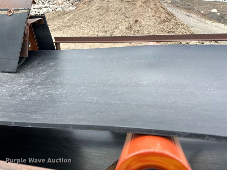 image for item DO3213 1996 Superior  30X95PRSC radial stacking conveyor