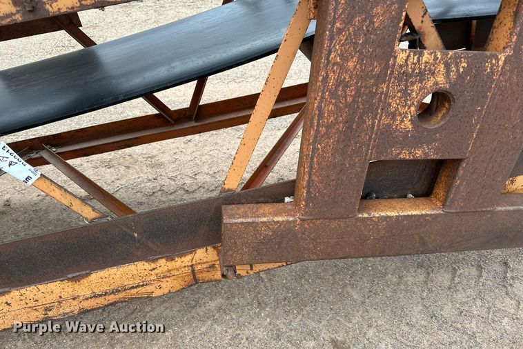 image for item DO3213 1996 Superior  30X95PRSC radial stacking conveyor