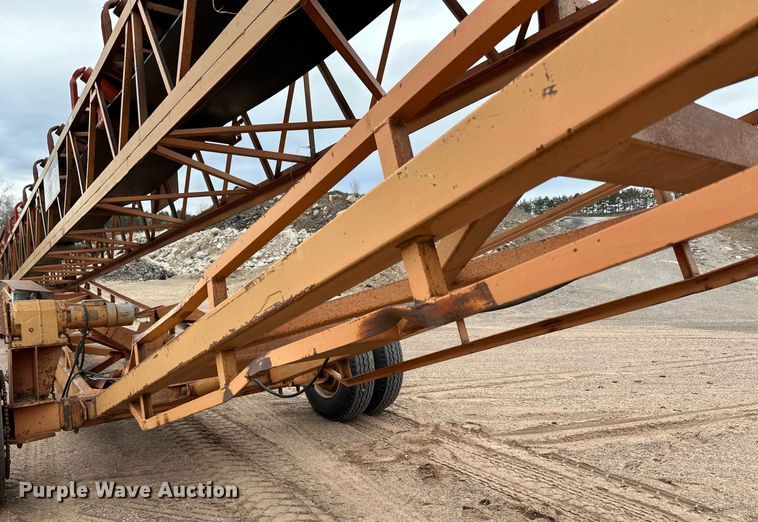 image for item DO3213 1996 Superior  30X95PRSC radial stacking conveyor