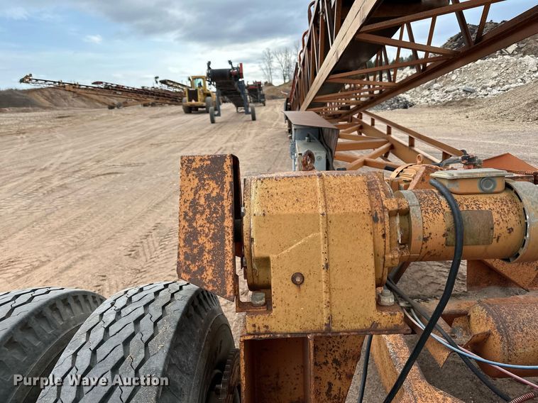 image for item DO3213 1996 Superior  30X95PRSC radial stacking conveyor