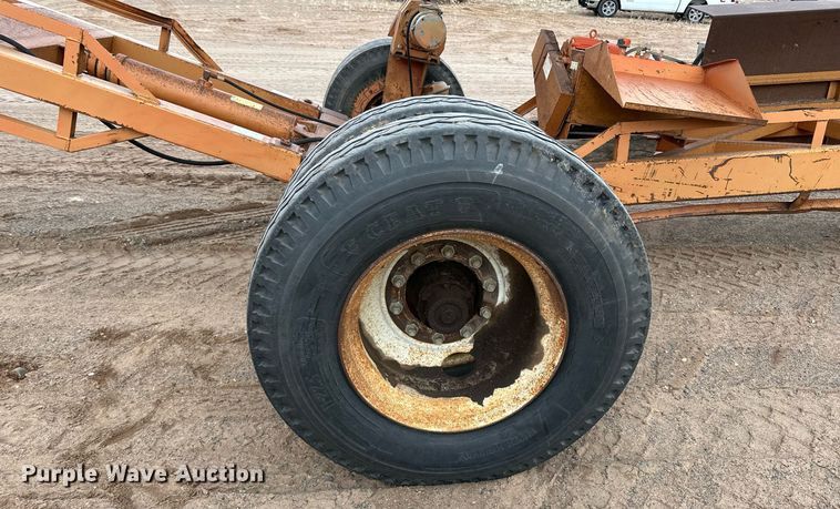 image for item DO3213 1996 Superior  30X95PRSC radial stacking conveyor