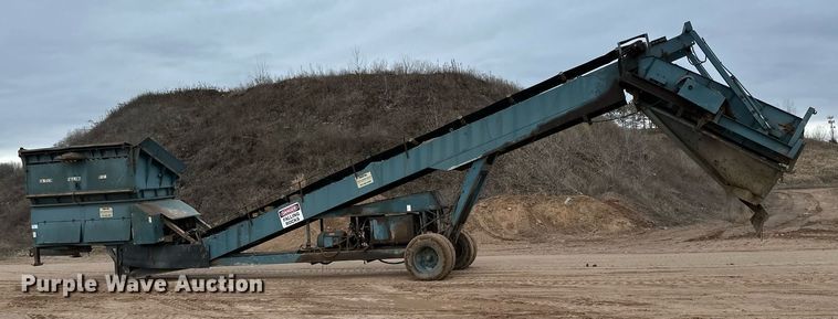 image for item DO3214 2000 Powerscreen Commander 510 screening plant