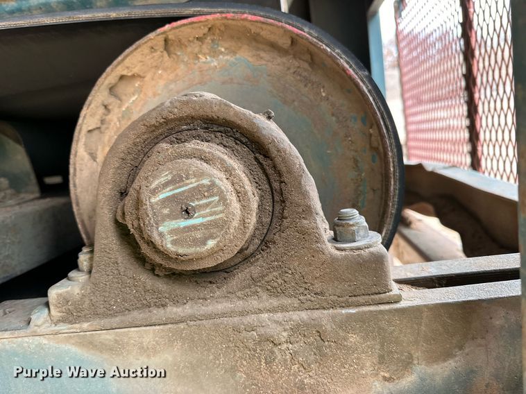 image for item DO3214 2000 Powerscreen Commander 510 screening plant