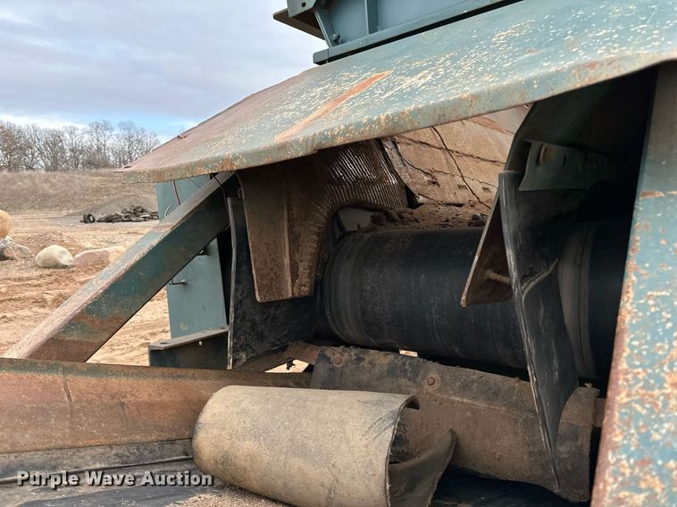 image for item DO3214 2000 Powerscreen Commander 510 screening plant