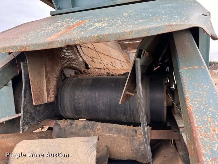 image for item DO3214 2000 Powerscreen Commander 510 screening plant