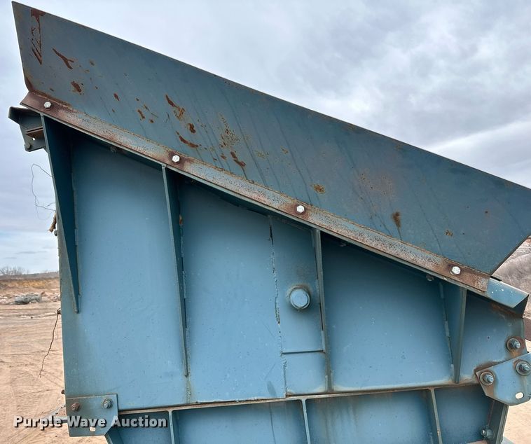 image for item DO3214 2000 Powerscreen Commander 510 screening plant