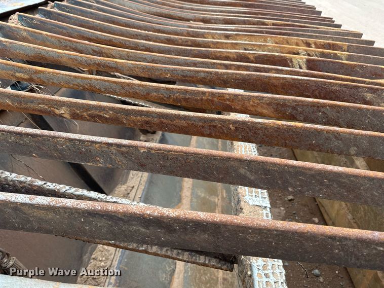 image for item DO3214 2000 Powerscreen Commander 510 screening plant